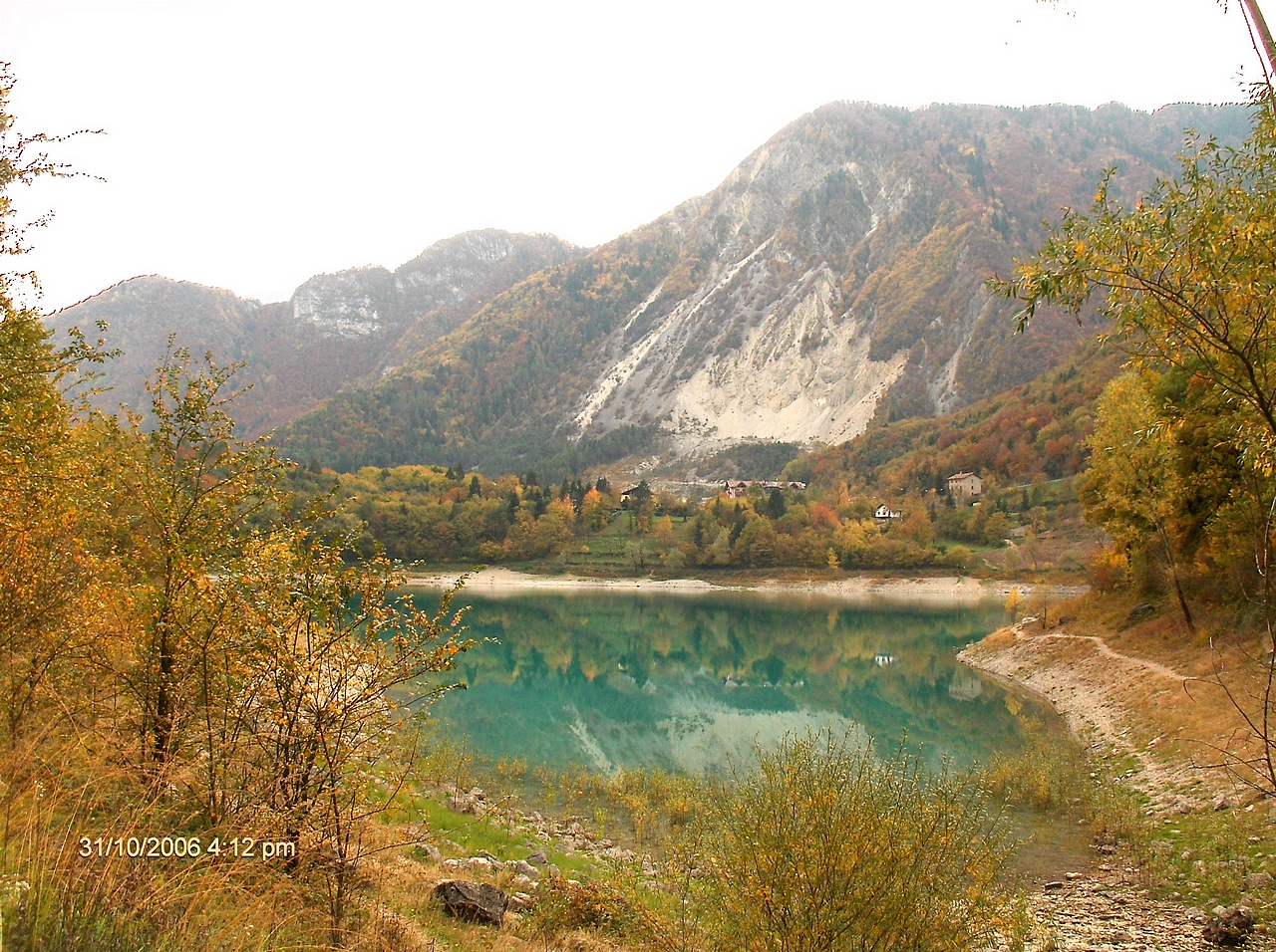 Trekking lago di Tenno Trekking lago di Tenno